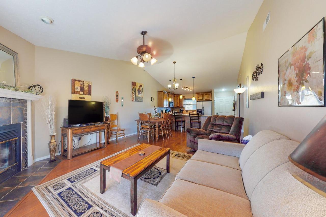 The Bluffs Lakeview Apartamento
