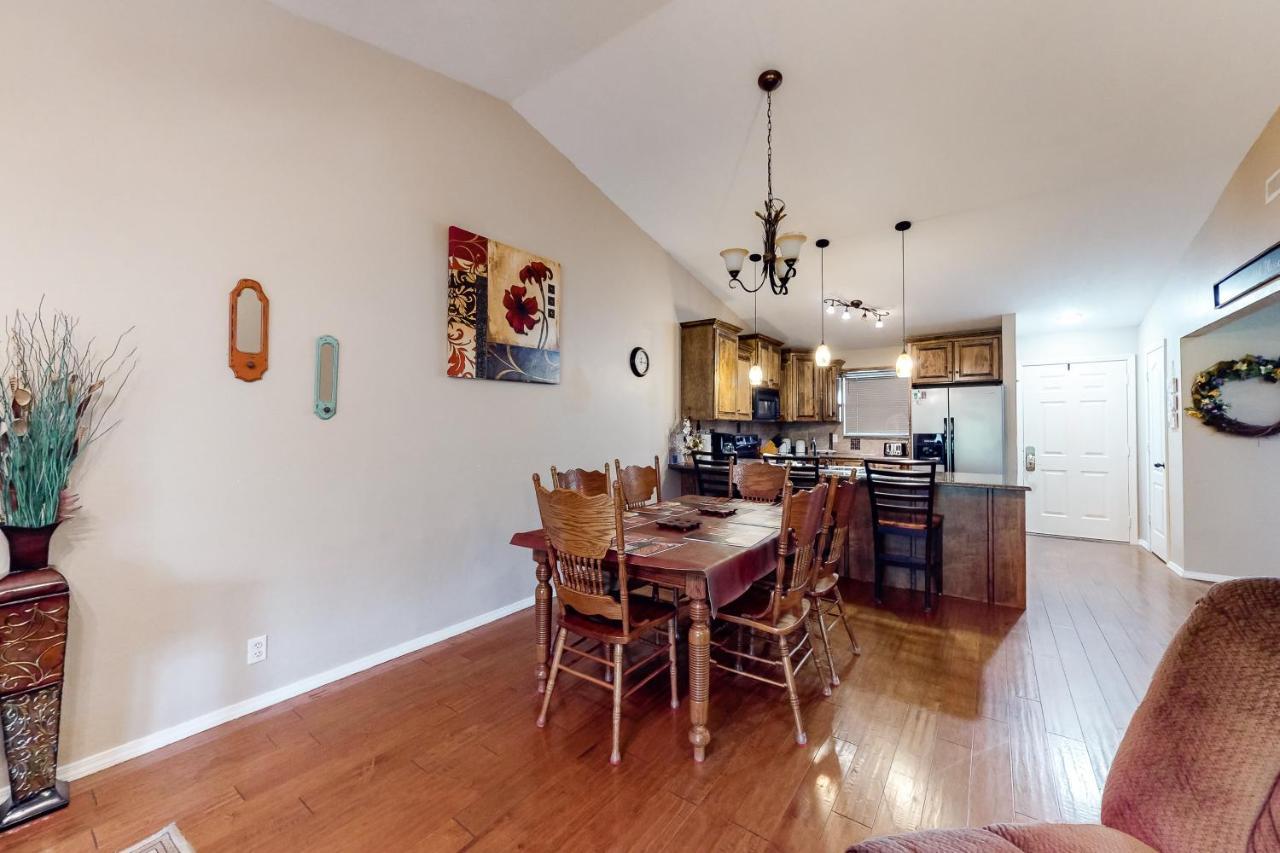 The Bluffs Lakeview Apartamento
